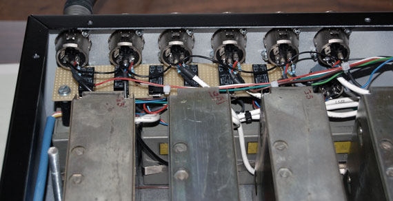 Blick auf die Relaisplatine