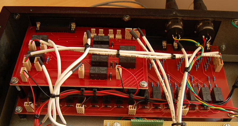 Der fertig aufgebaute Summierer von vorn