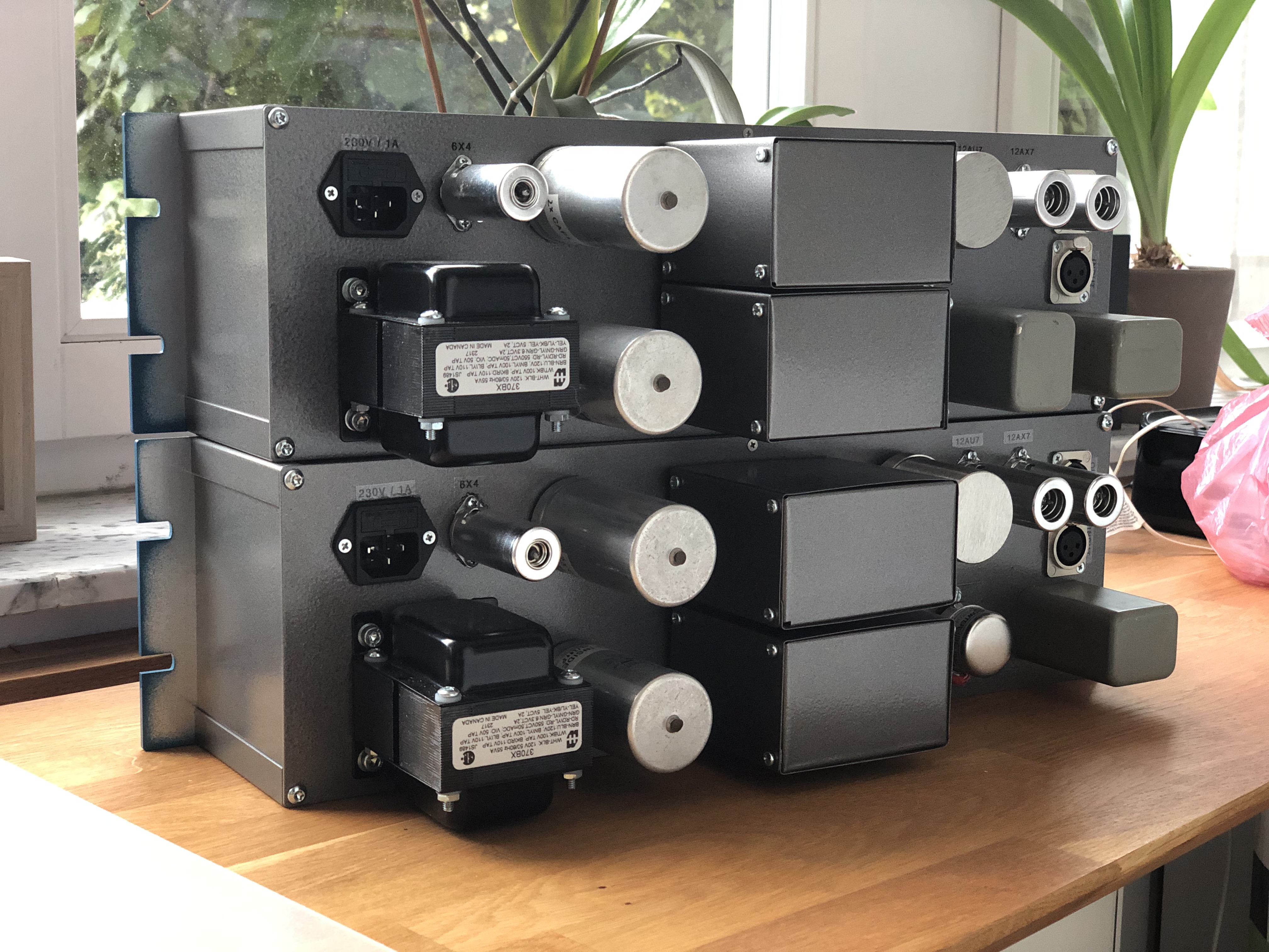 Hinteransicht Pultec EQP1a